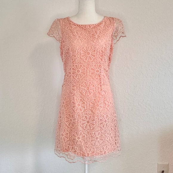 Beige by eci Dresses & Skirts - Beige by eci, Peachy/Pink Floral Lace Overlay Sheath Dress, Size 6